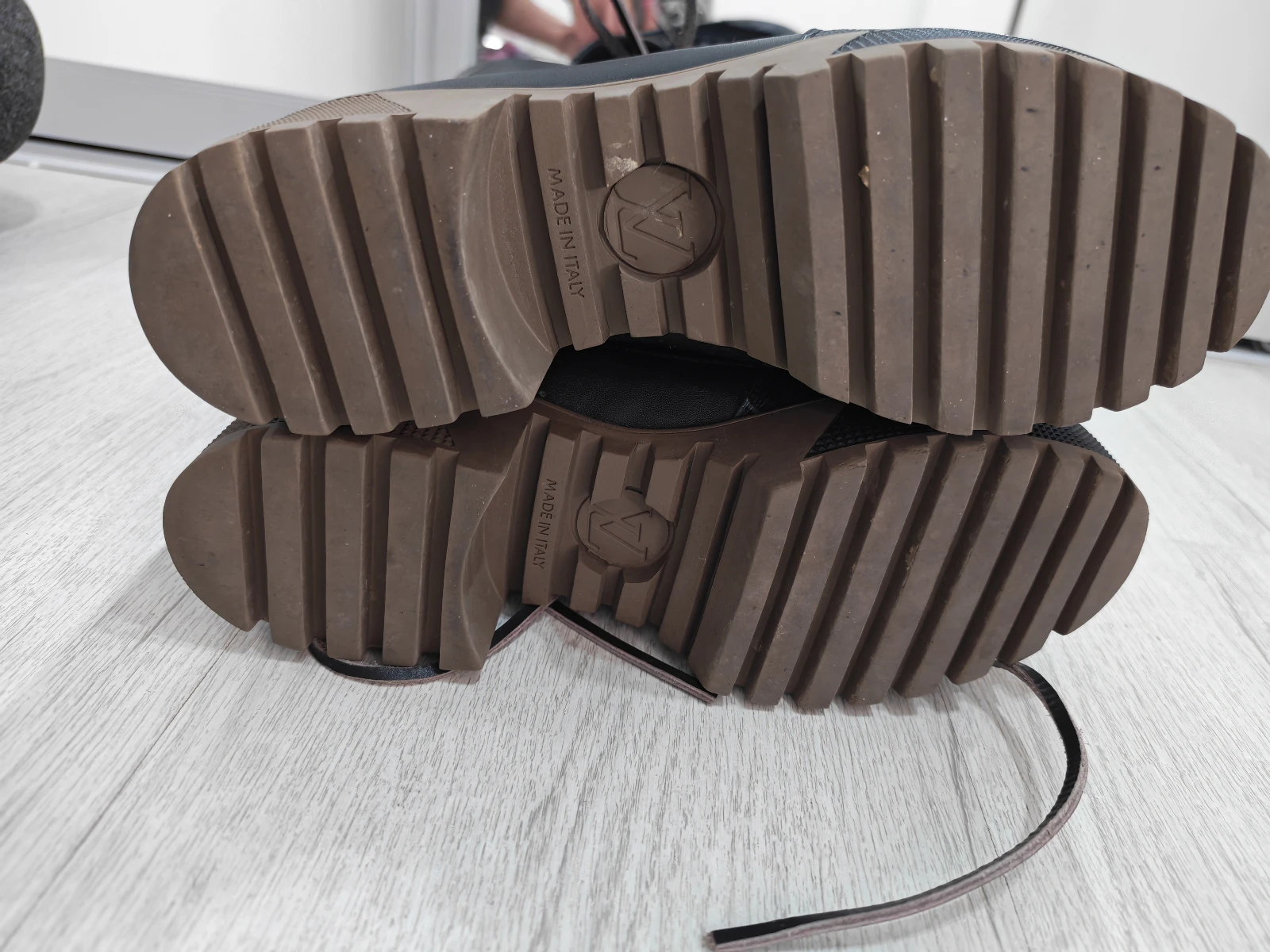 Cizme gleznjace Louis Vuitton broj 38
