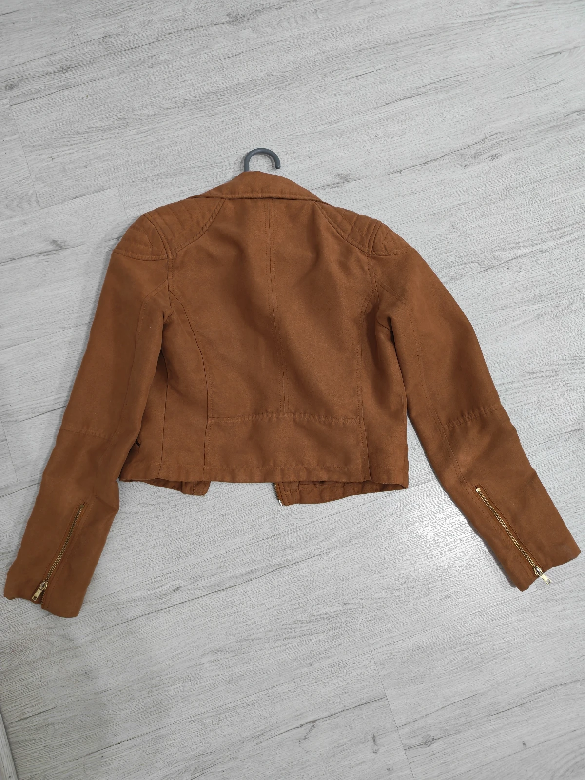 Jaknica H&M velicina S