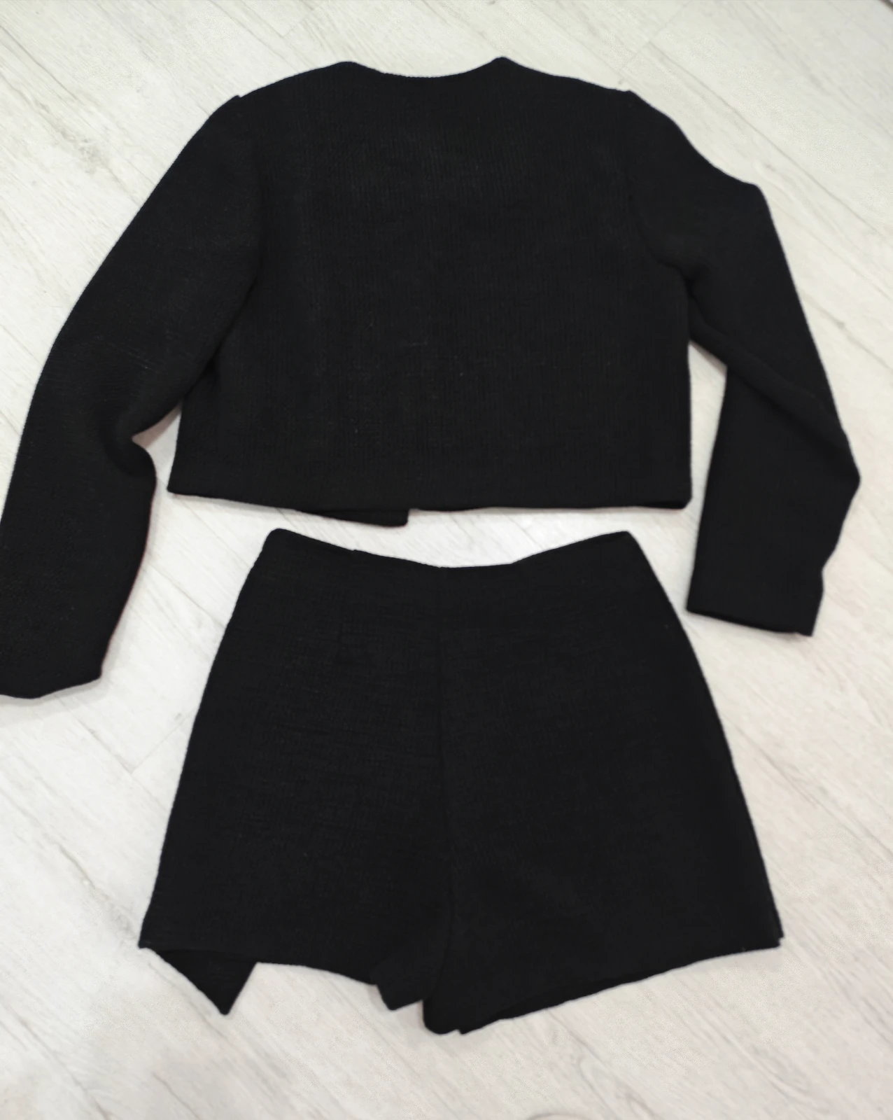 Crni komplet ZARA velicina S