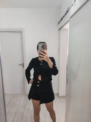Crni komplet ZARA velicina S