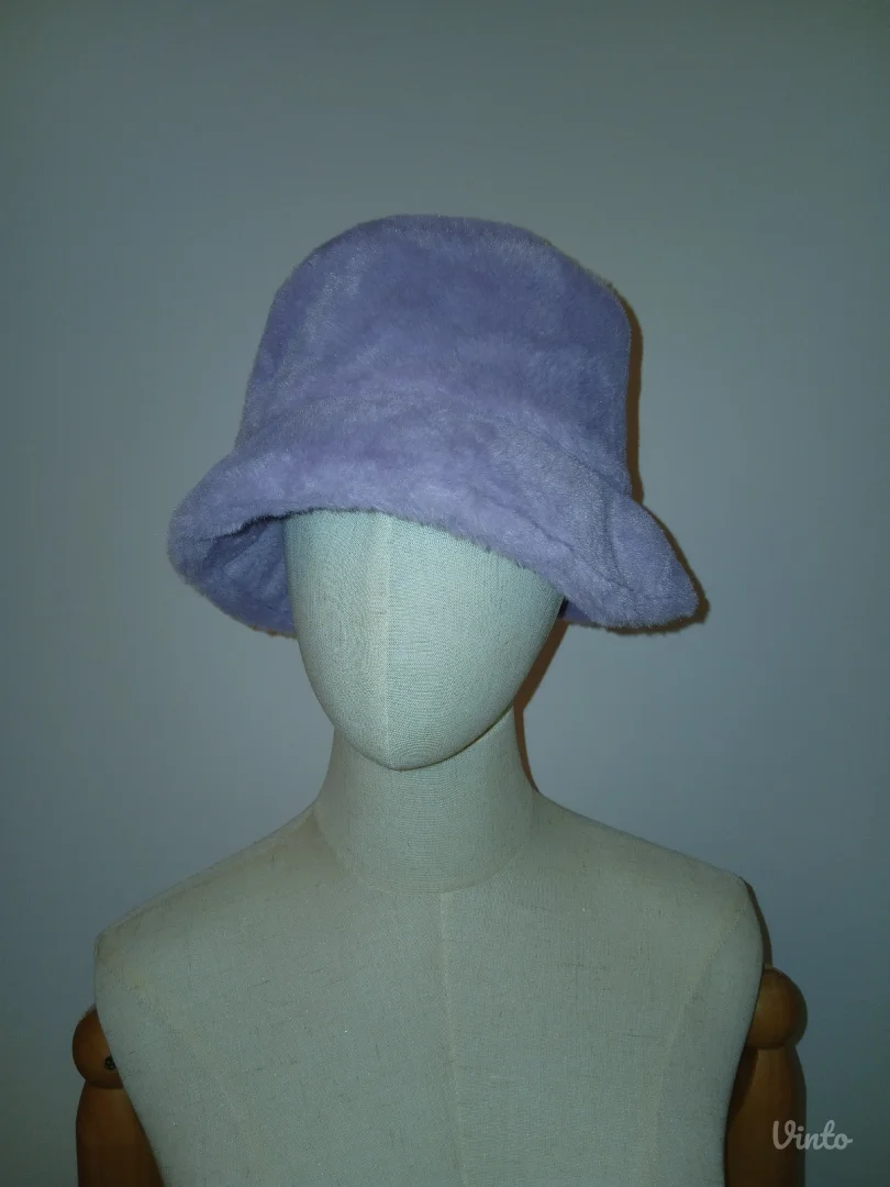 Mango šešir od eko krzna