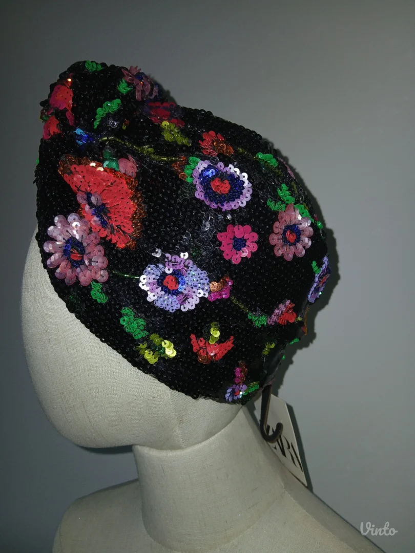 Zara tirban sa šljokicama