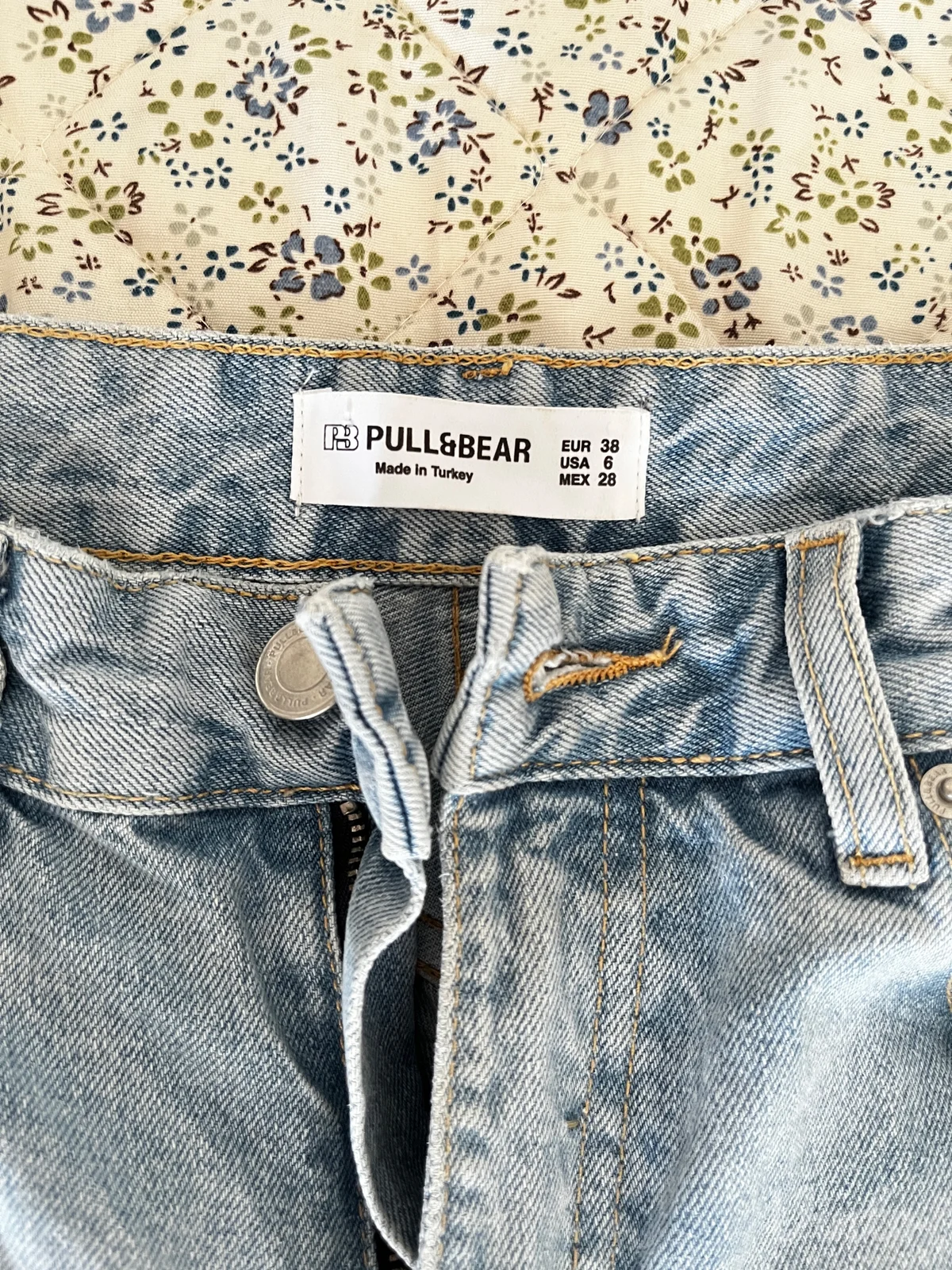 Pull&Bear - Ripped Jeans / Pocepane Farmerke