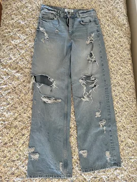 Pull&Bear - Ripped Jeans / Pocepane Farmerke