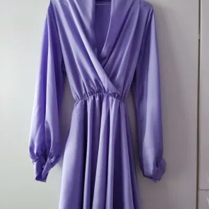 Satenska haljina vel.M