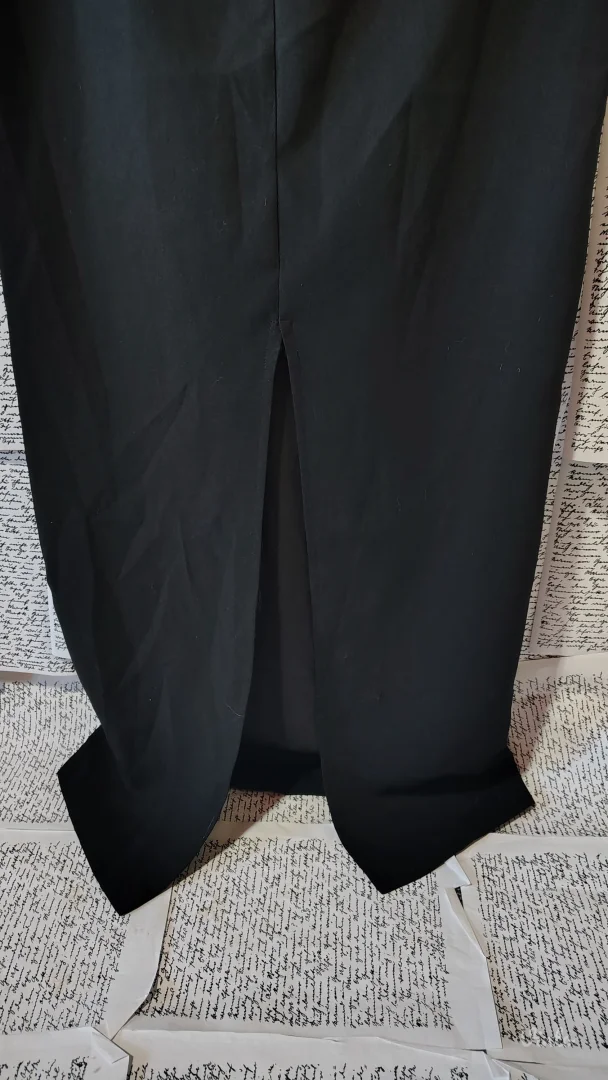 Ekstremna otvorena dugacka haljina