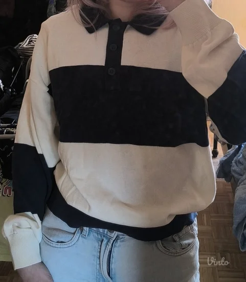 Pamučni džemper- nov sa etiketom