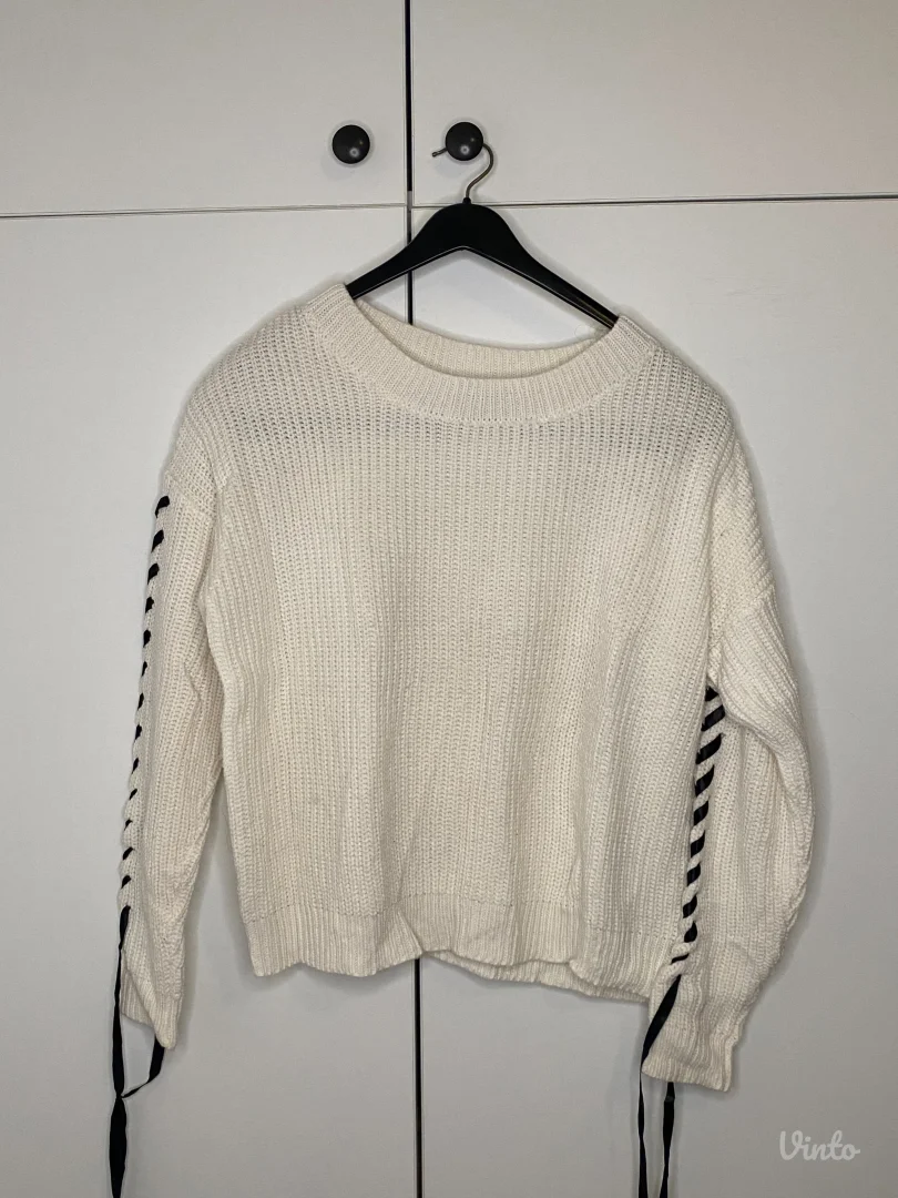 Zaful džemper s pertlama