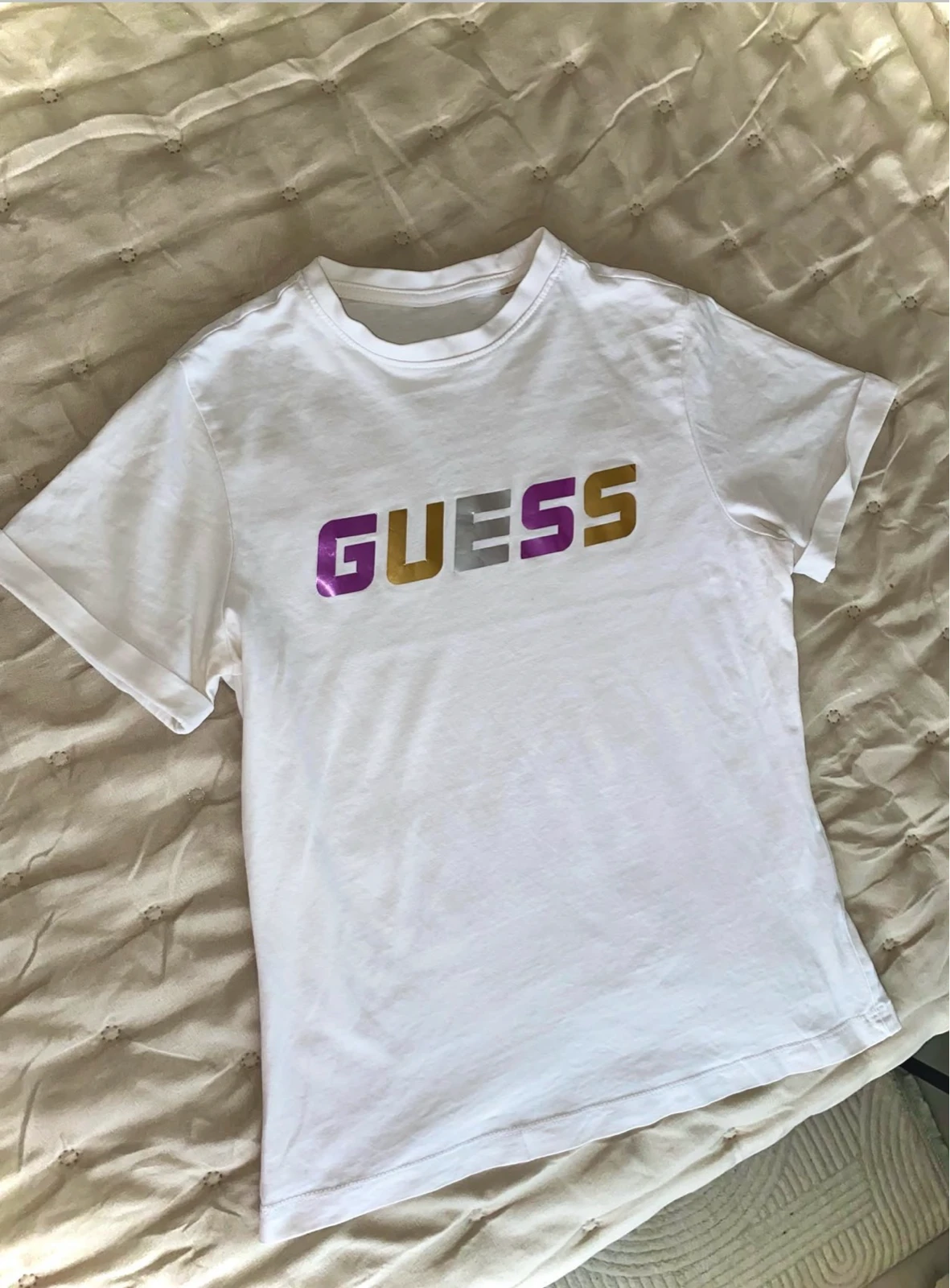 Guess hologram bela majica