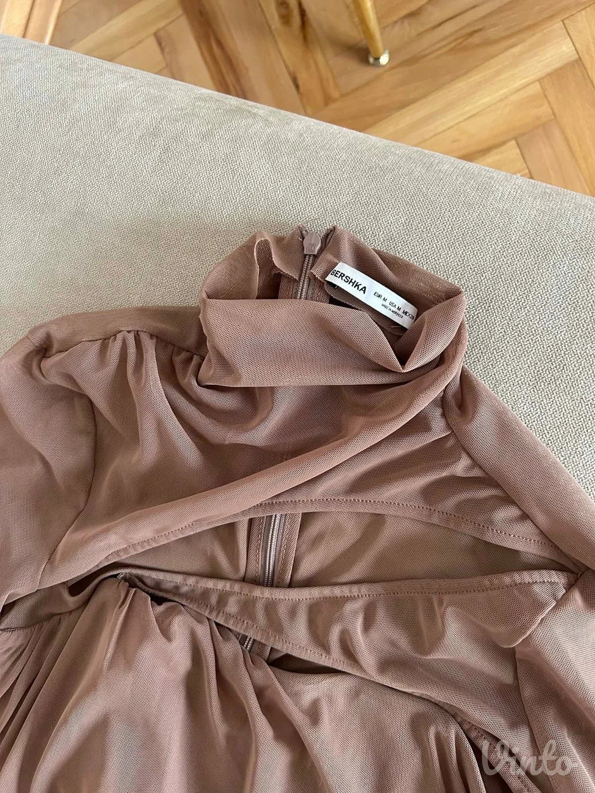 viralna BERSHKA haljinica - M