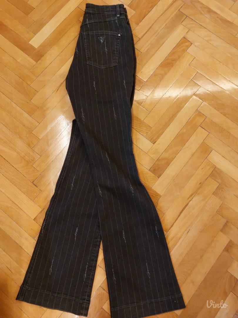 NOVE Guess zvonarice sa prugama