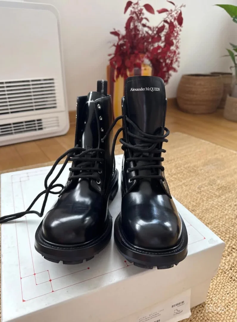 NOVE Alexander McQueen čizme - 41br