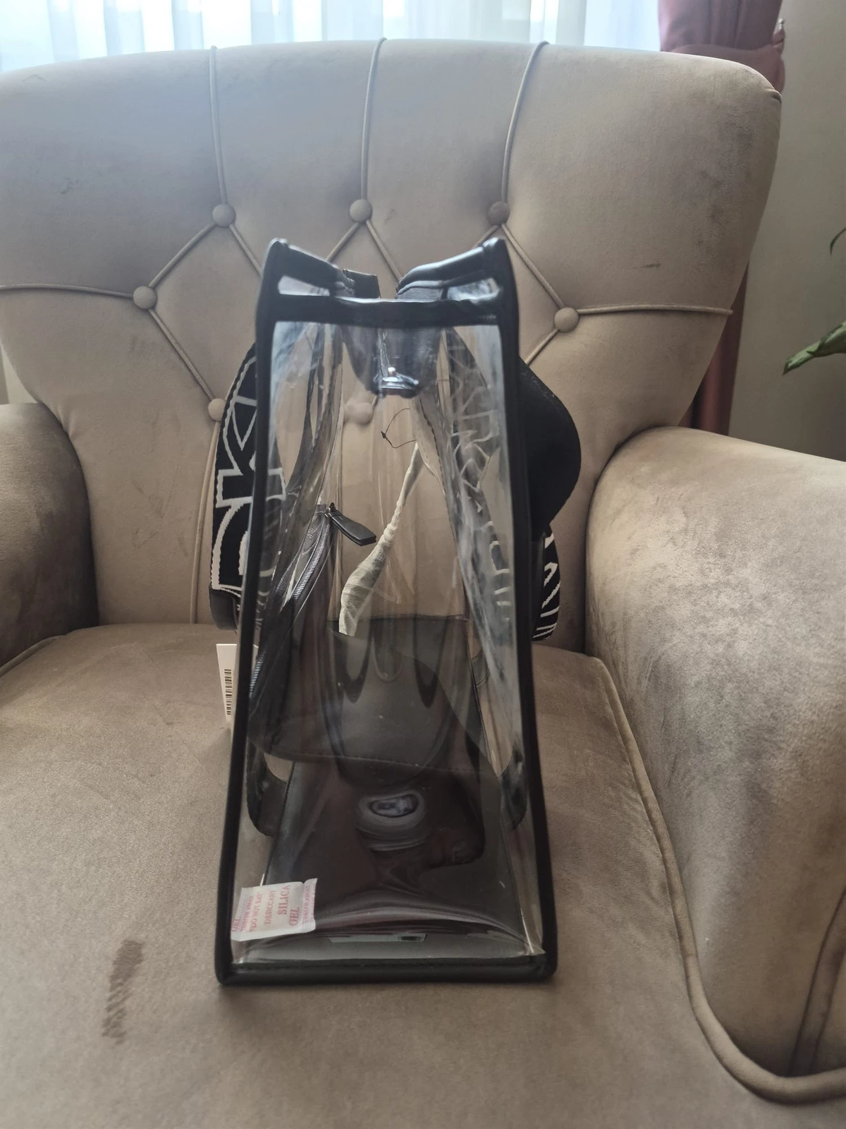 nova DKNY torba sa etiketom