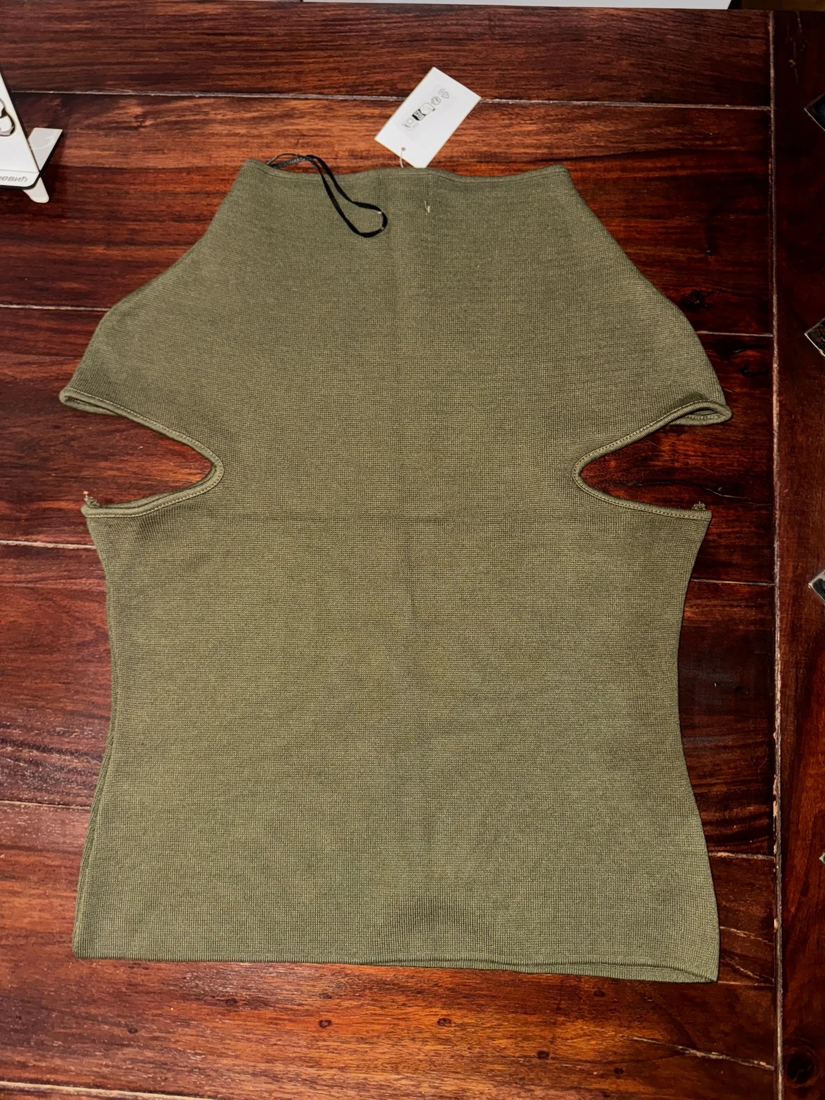 nova H&M bluzica sa etiketom - M