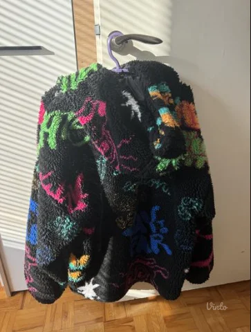 neobična ZARA oversized jakna