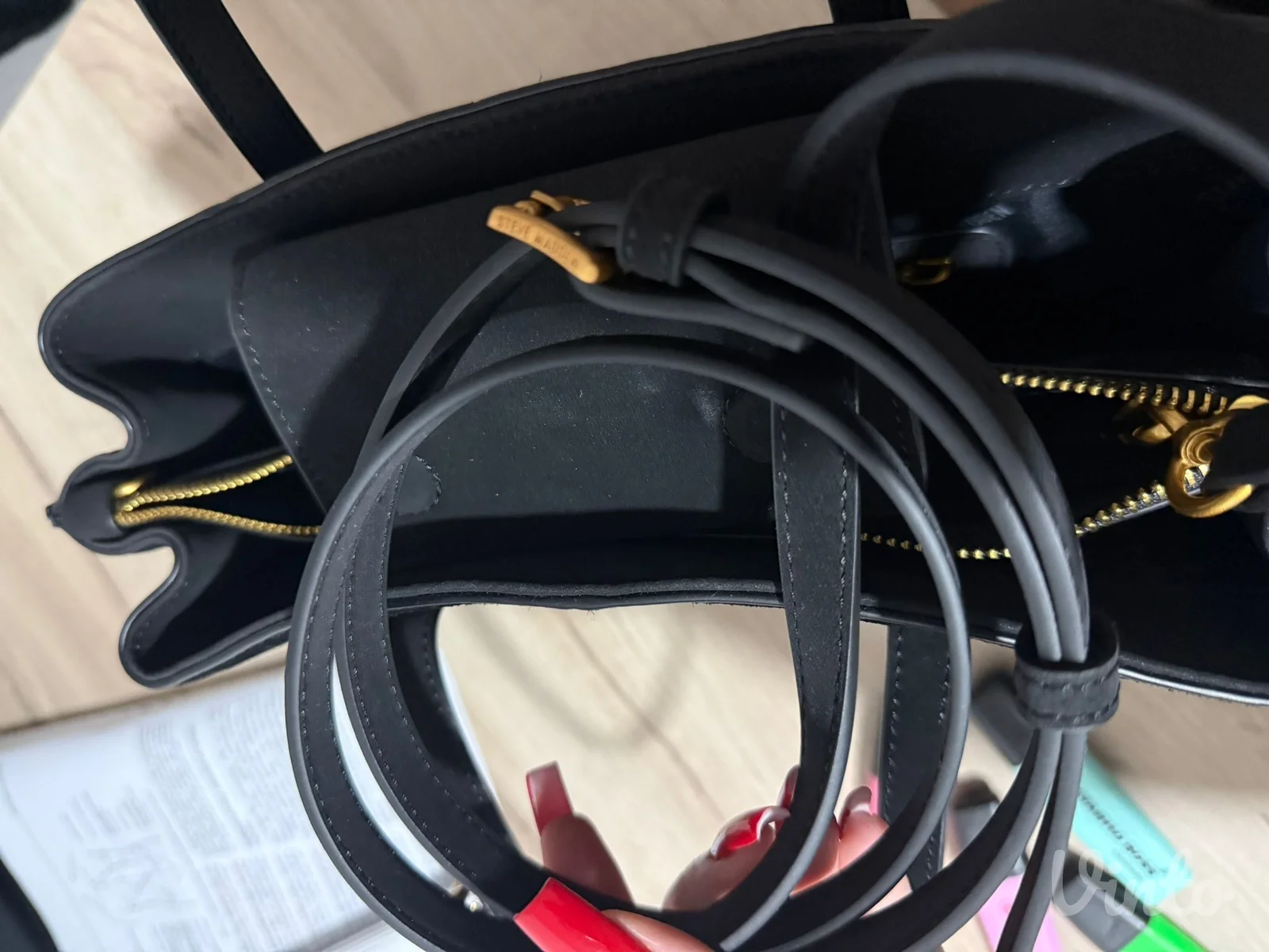 Steve Madden torbica od antilop kože + kaiš