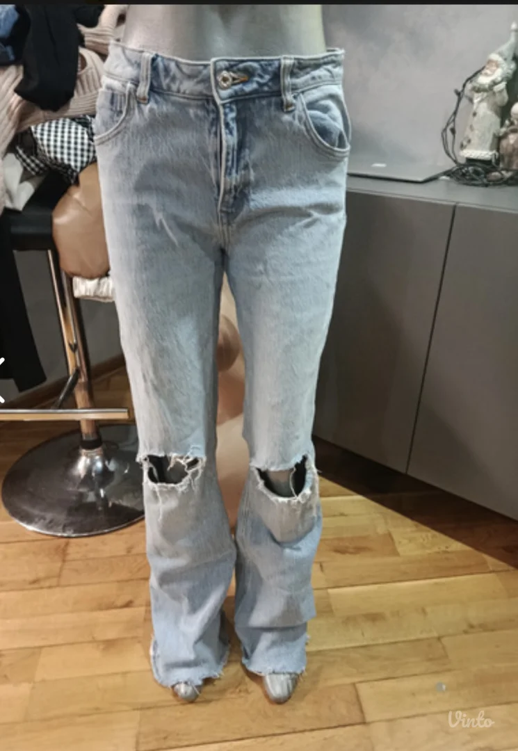 zvonaste ZARA farmerke - 36