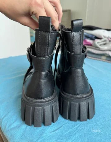 NOVE neobične čizmice