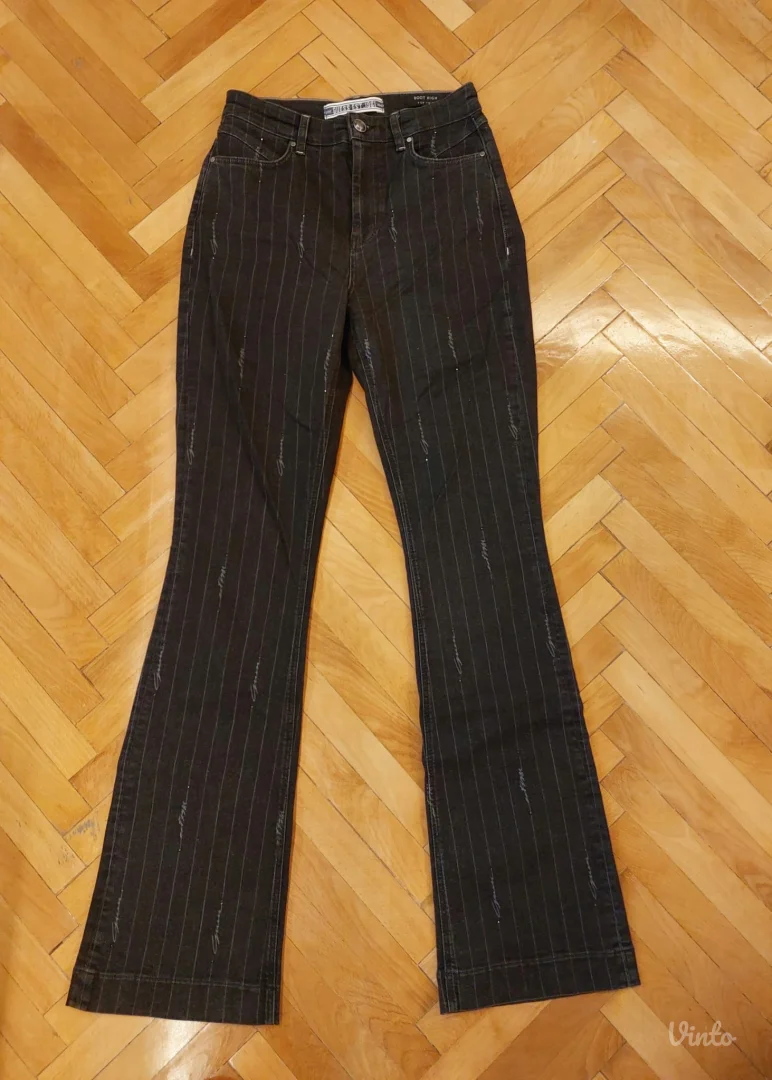 NOVE Guess zvonarice sa prugama