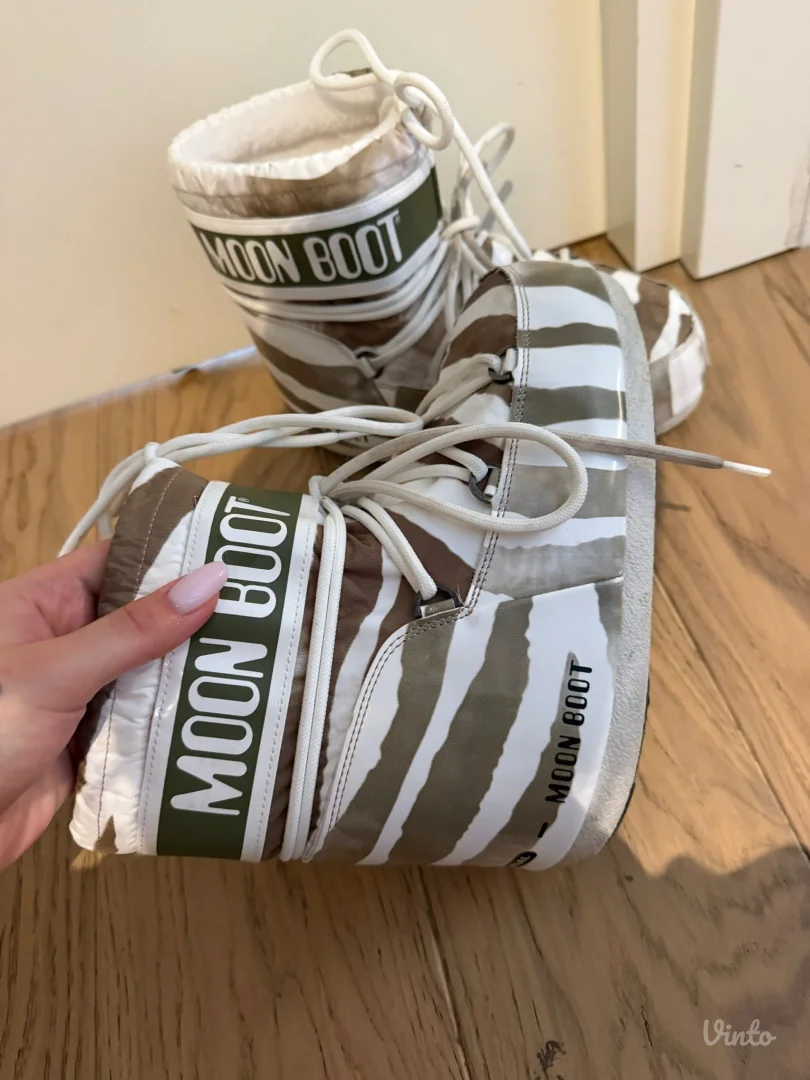 unikatne MOON BOOT 41/42 (original)
