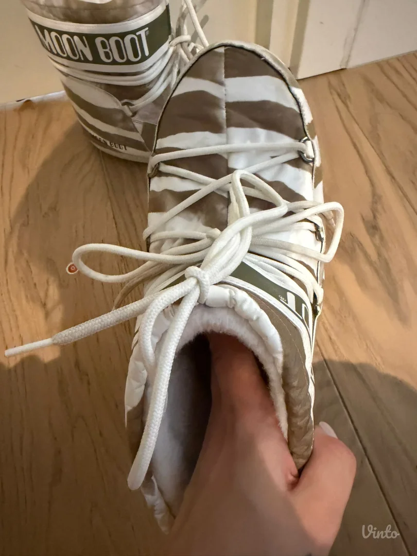 unikatne MOON BOOT 41/42 (original)