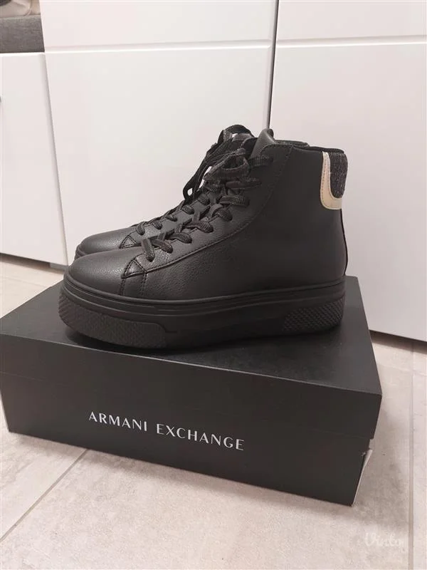 NOVE Armani kožne patike (original)