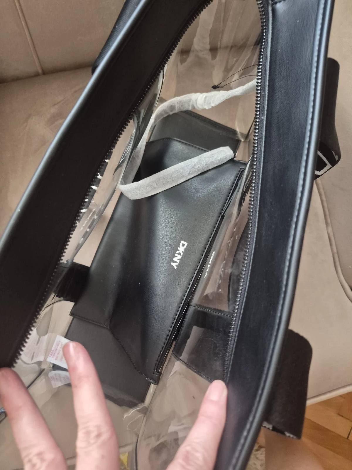 nova DKNY torba sa etiketom