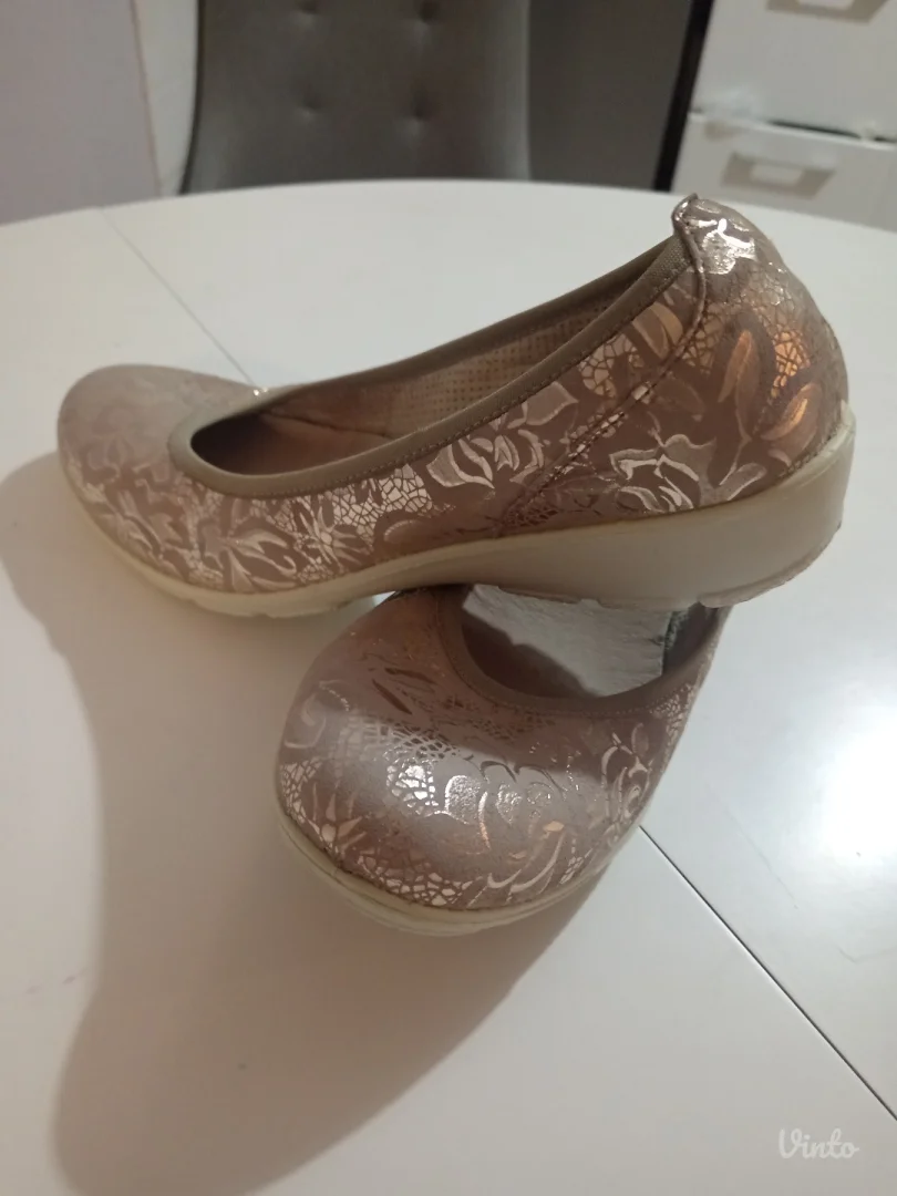 Kožne krem baletanke - 41