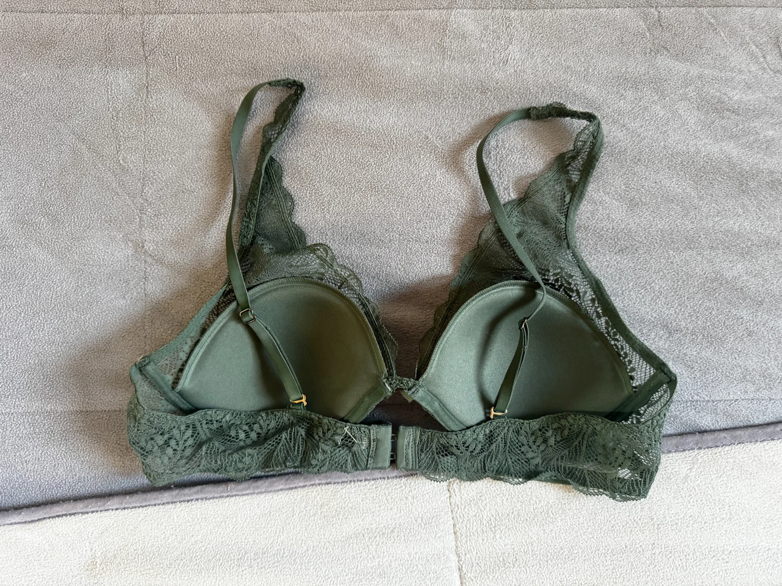 Unikatan Woman's Secret brus - 75B