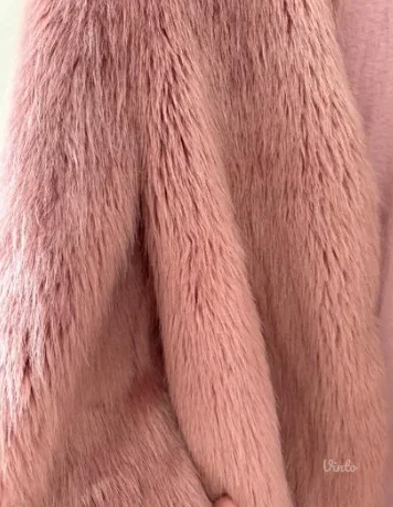 Roze bunda - kao nova