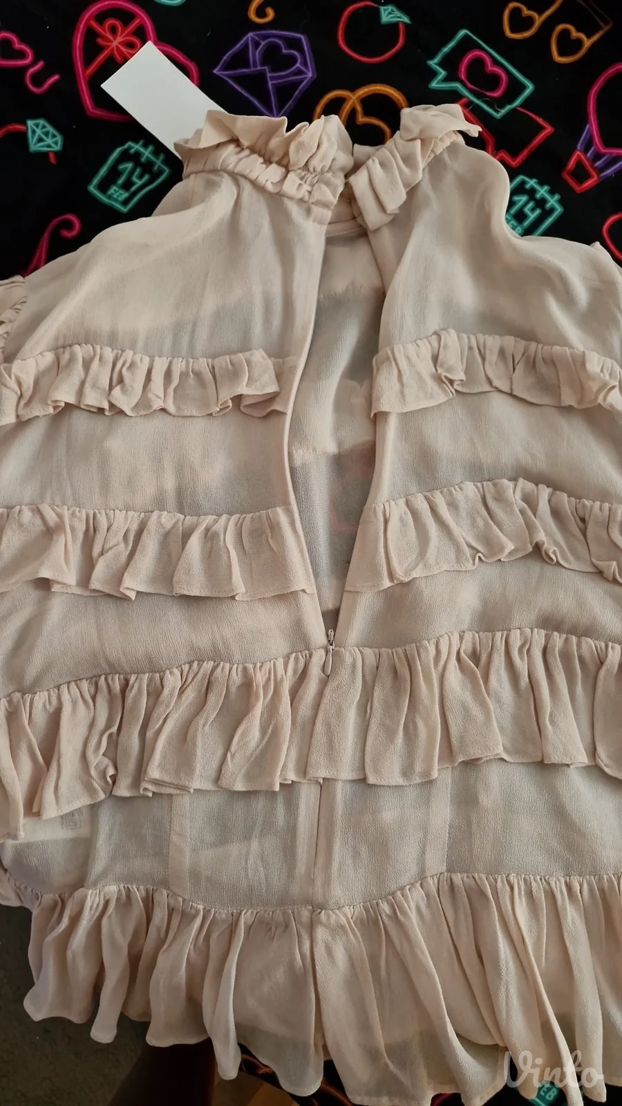 NOVA elegantna H&M bluzica sa etiketom - M