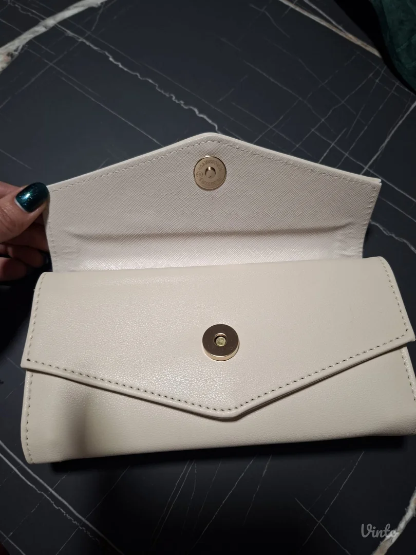 nov beli MONA novčanik