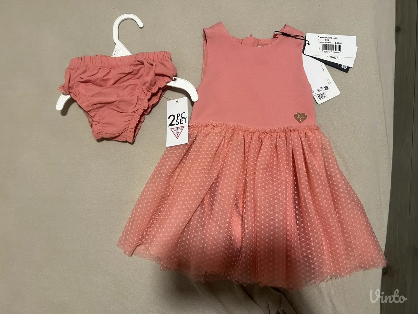 nova GUESS haljinica sa etiketom / 6-9 mes/