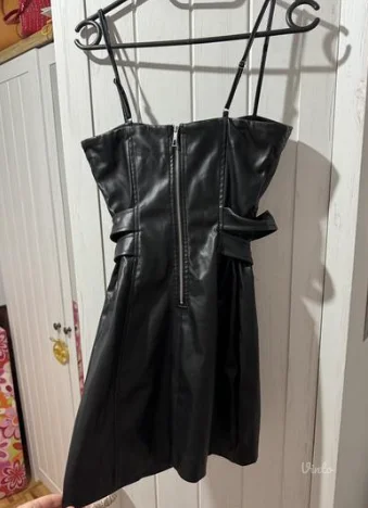 Kožna Bershka haljina