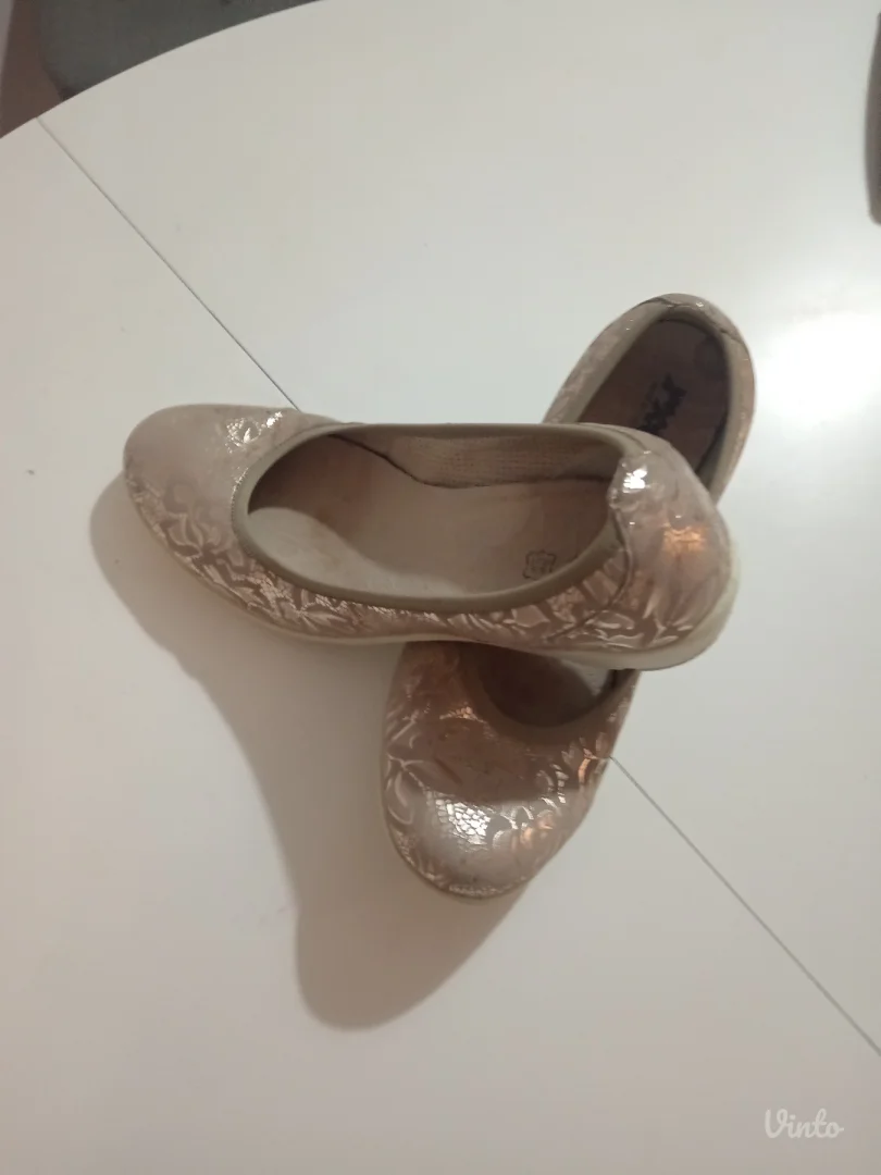 Kožne krem baletanke - 41