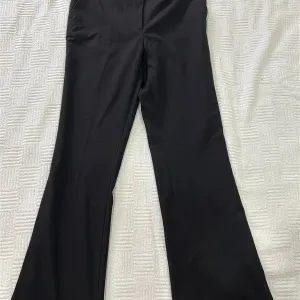 Nove poslovne ZARA pantalone