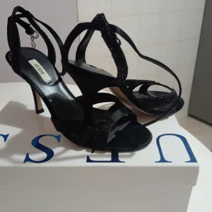 NOVE Guess štiklice elegantne