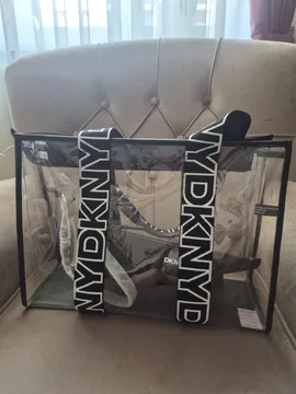 nova DKNY torba sa etiketom