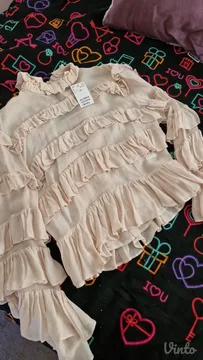 NOVA elegantna H&M bluzica sa etiketom - M