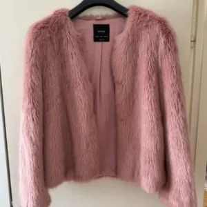 Roze bunda - kao nova