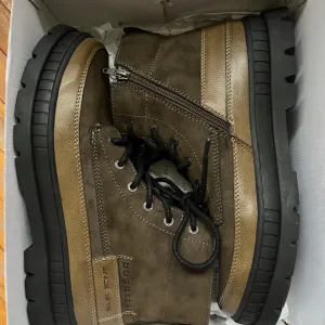 NOVE kožne BUGGATI cipele + ulošci - 45