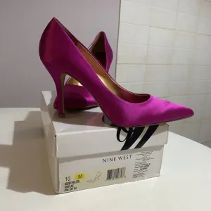 NOVE Nine West salonke