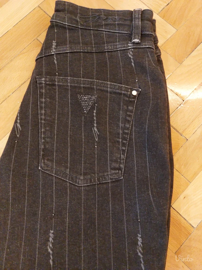 NOVE Guess zvonarice sa prugama