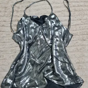 Calliope - srebrna ženska majica