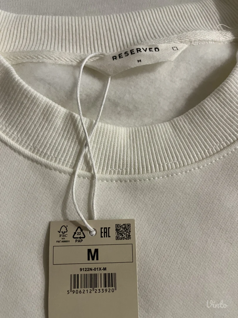 Beli muski duks (M) sa etiketom iz Reserved