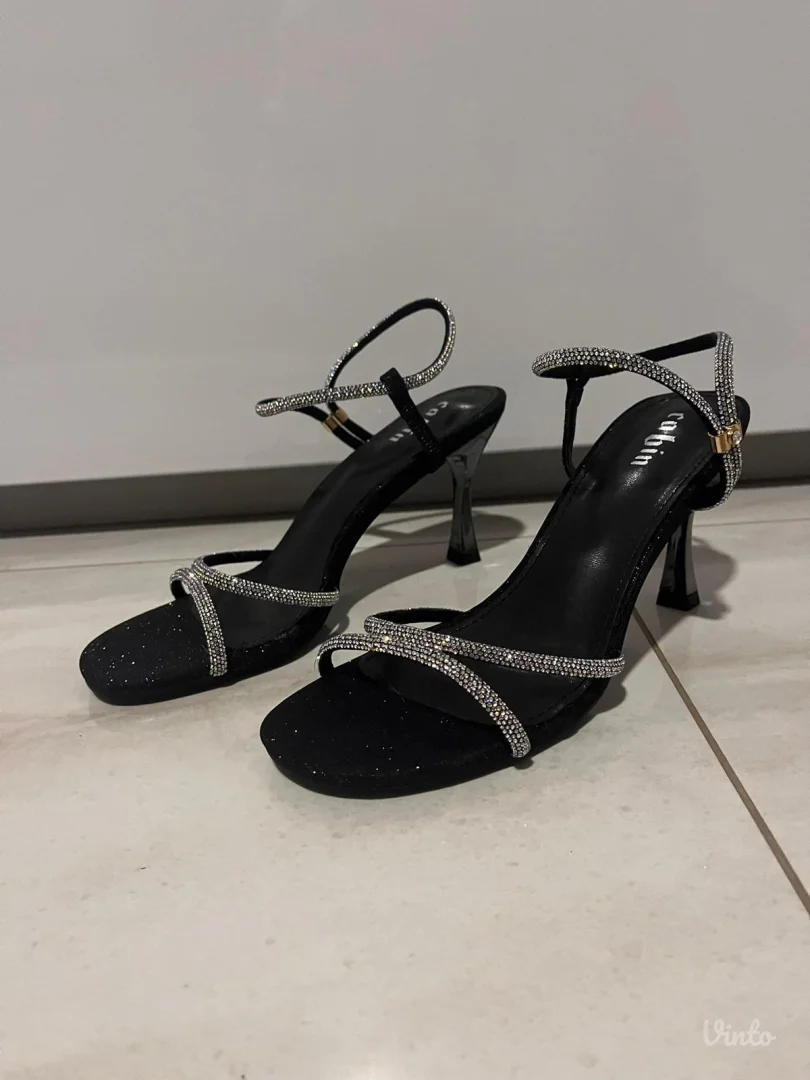 Sandale štikle 38 veličina