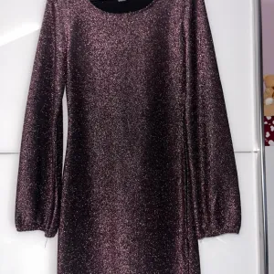 Šljokičava haljina S veličina