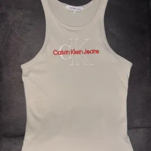 CALVIN KLEIN majica S veličina