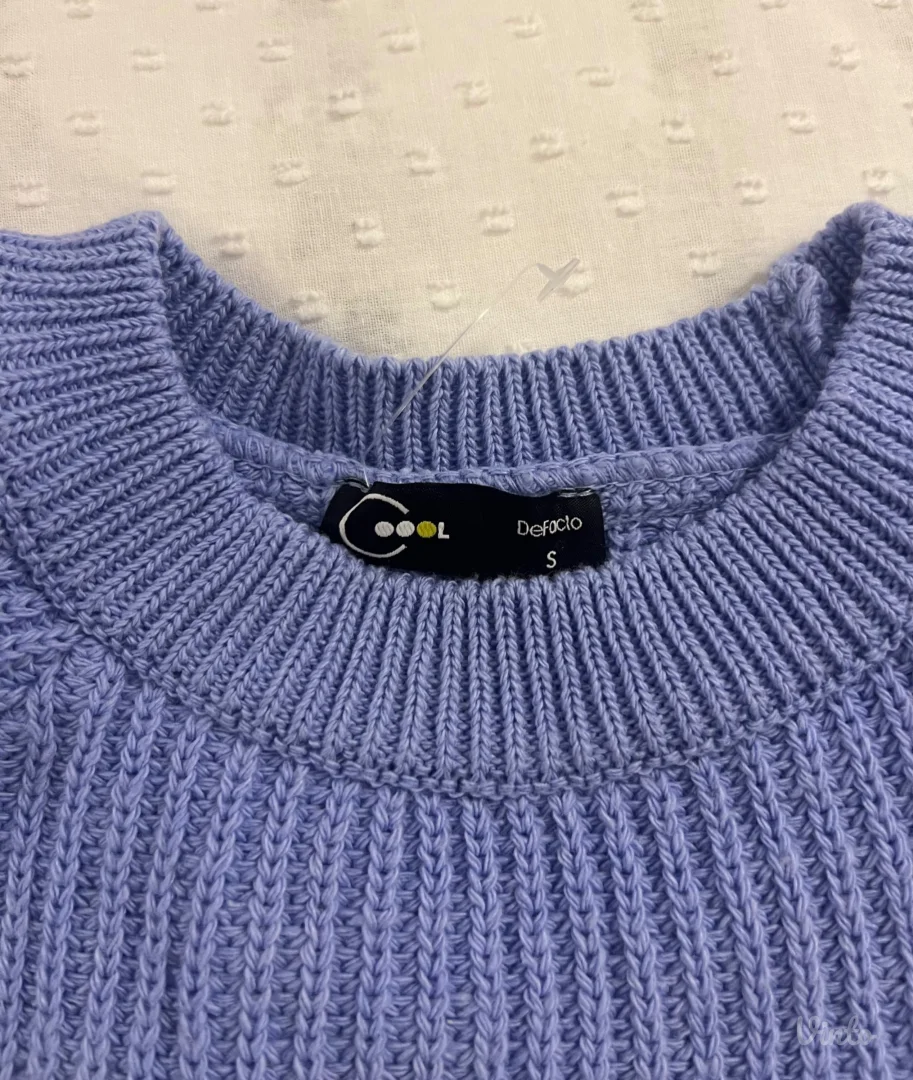 DeFacto - plavi dzemper