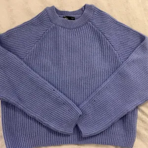 DeFacto - plavi dzemper